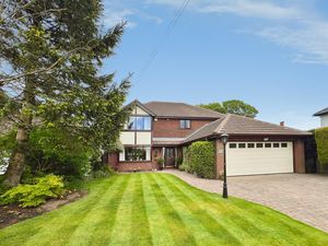 Front External- click for photo gallery